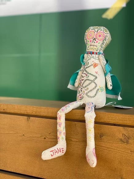 WHOOPEE SKULL®
CANVAS DOLL
