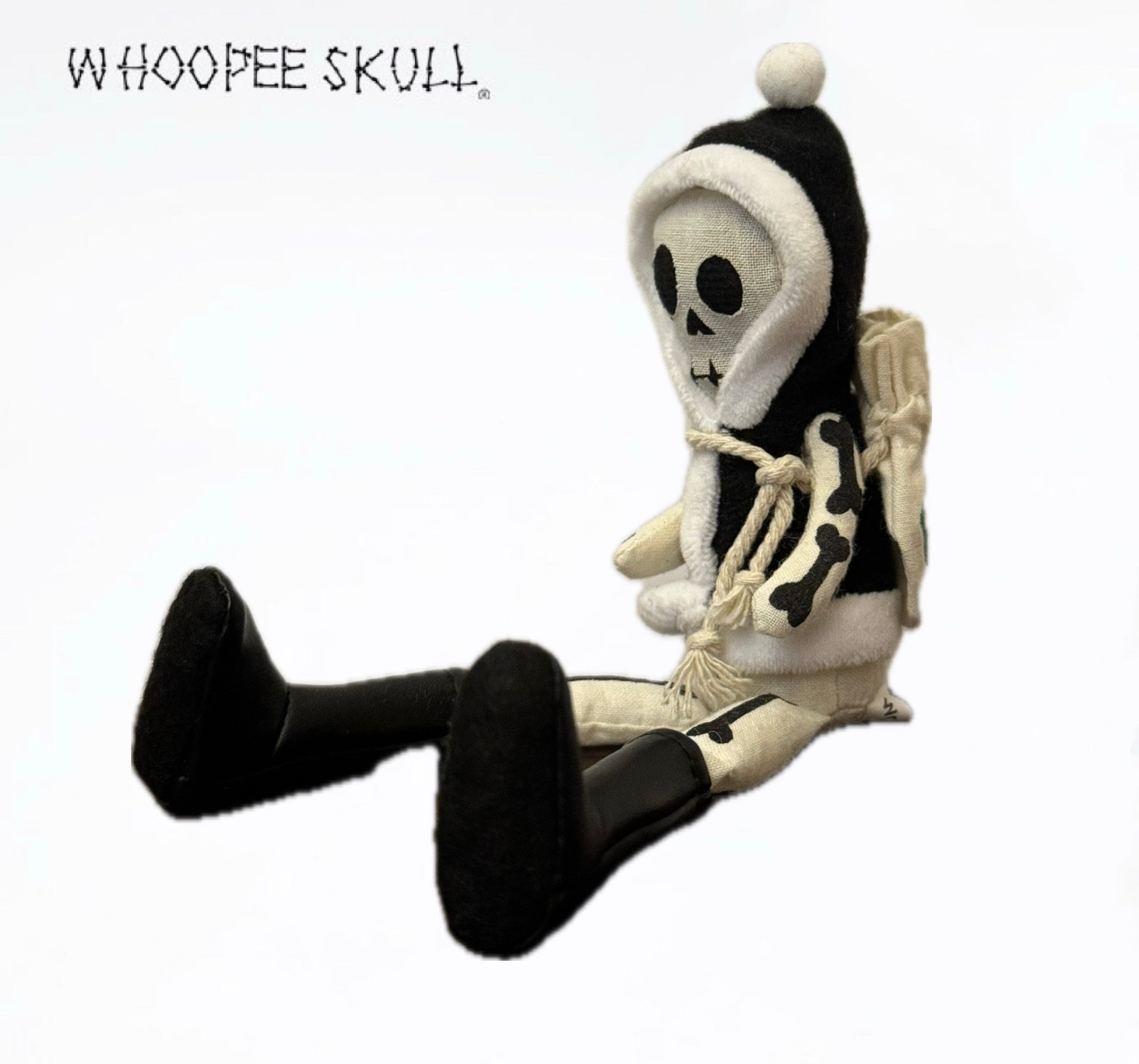 WHOOPEE SKULL®
BLACK : HAPPY