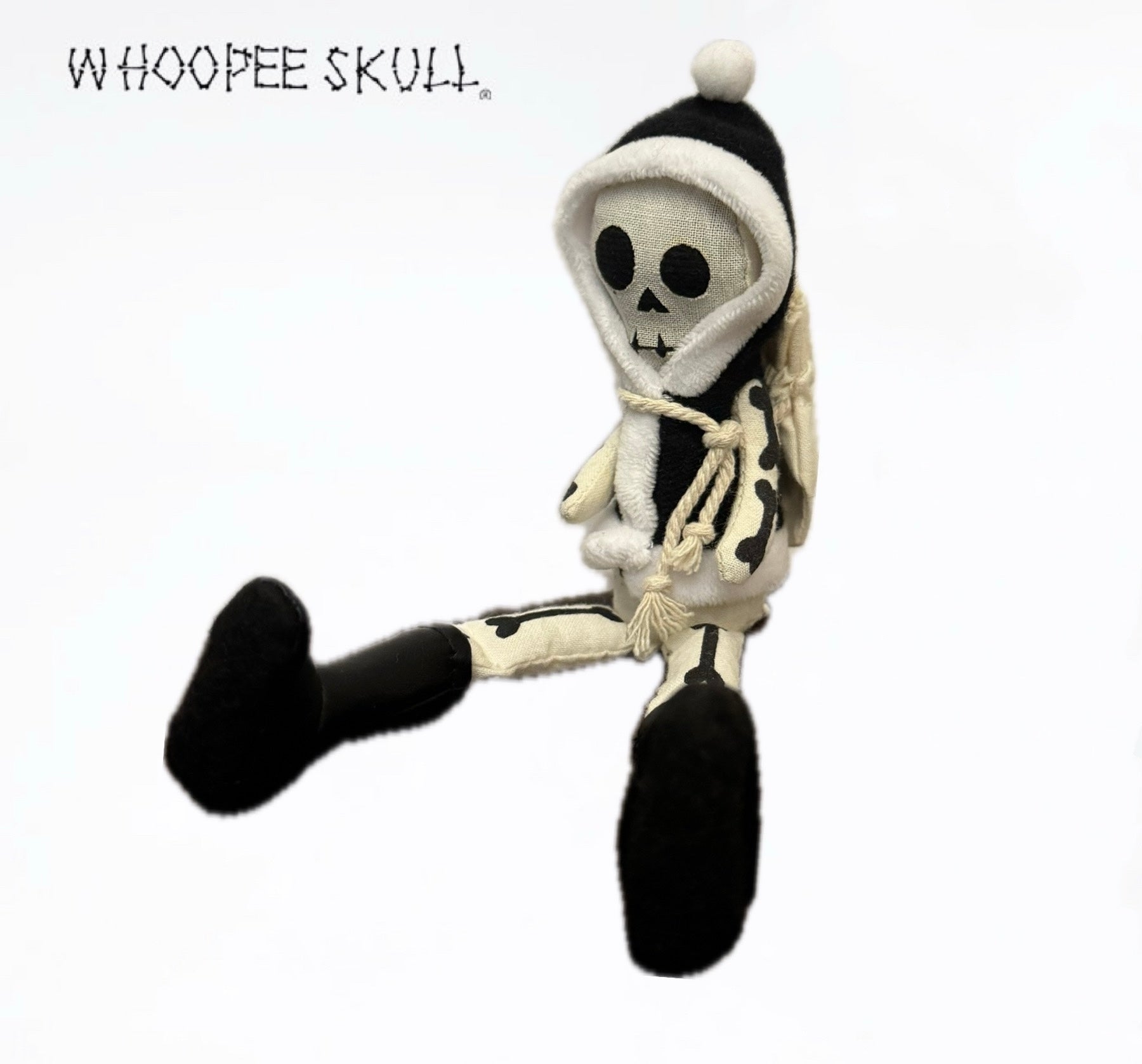 WHOOPEE SKULL®
BLACK : HAPPY