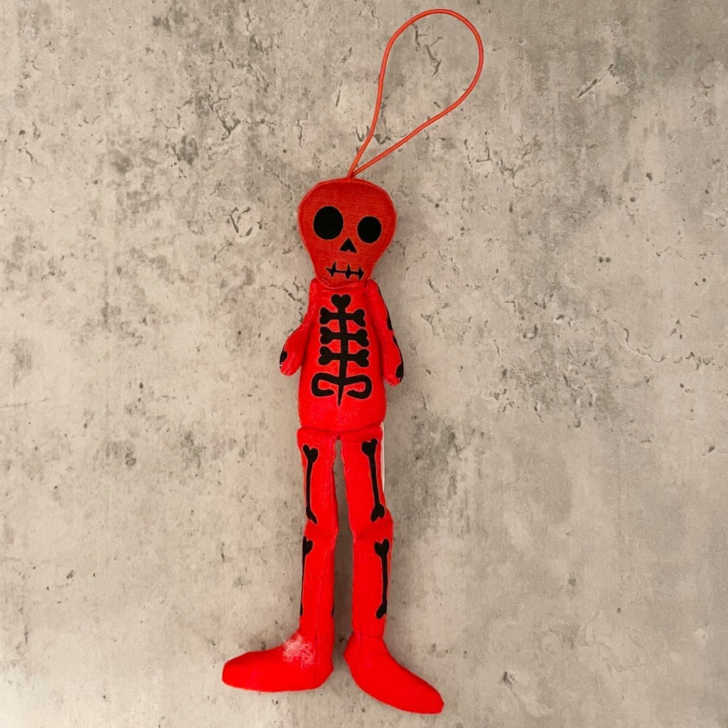 WHOOPEE SKULL® BASIC
RED : 勇気を与える