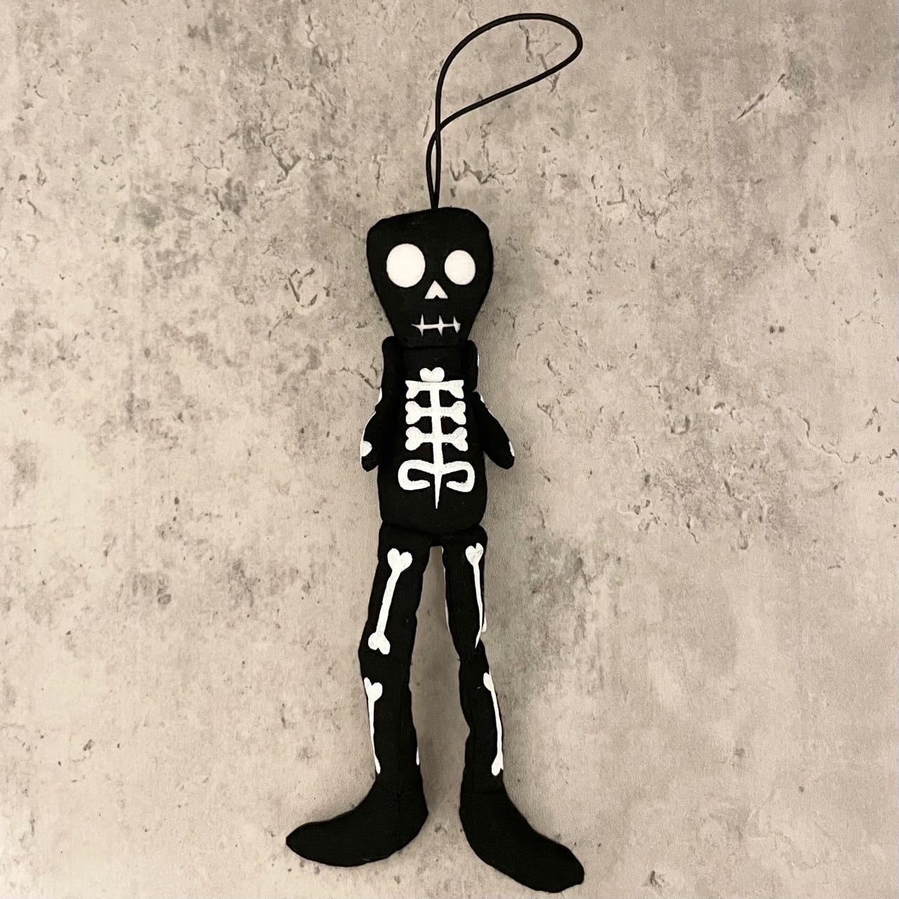 WHOOPEE SKULL® BASIC   BLACK：不運を避ける