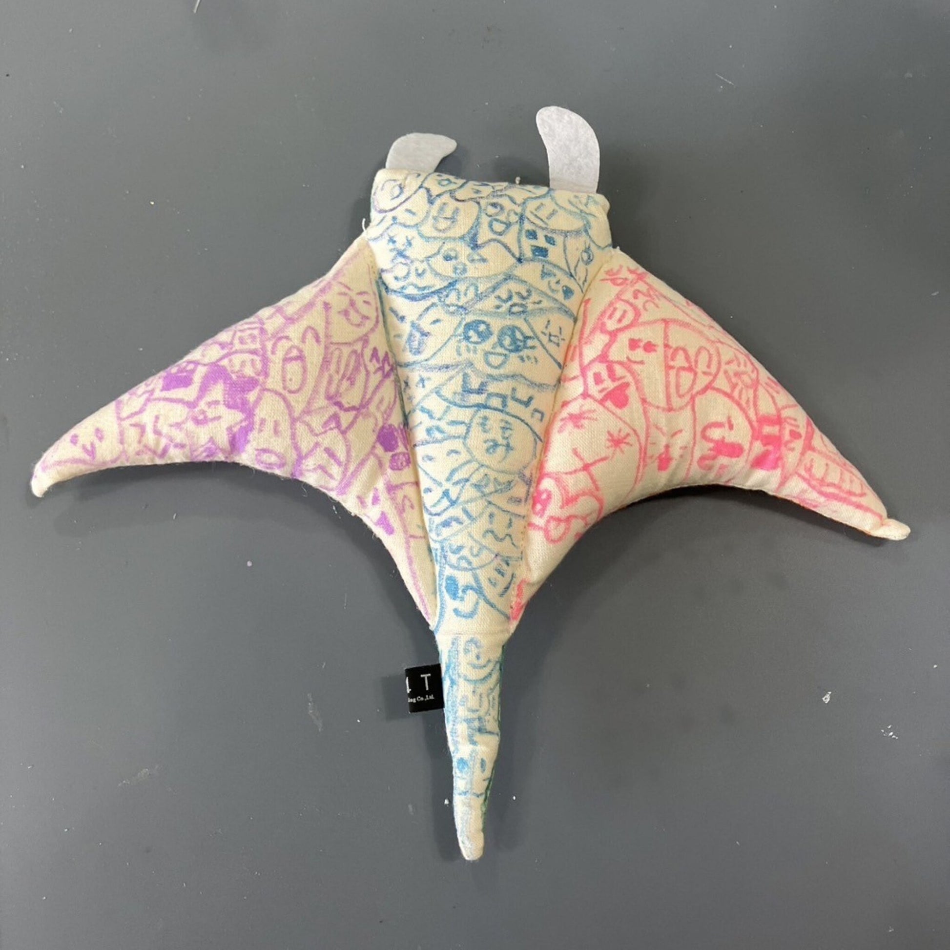 MANTA®
CANVAS DOLL